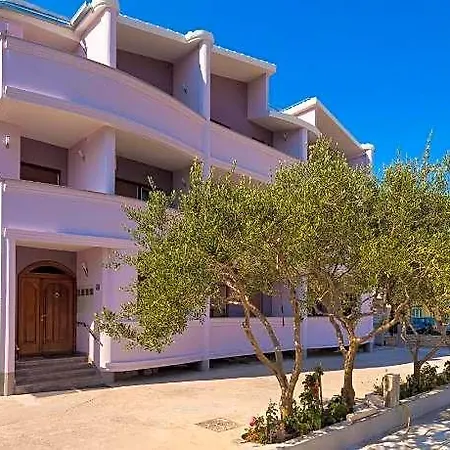 Mara Ξενοδοχείο 3*